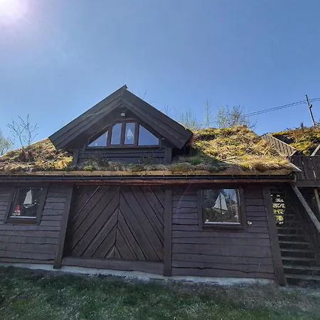 5 Bedroom Gorgeous In Austrheim