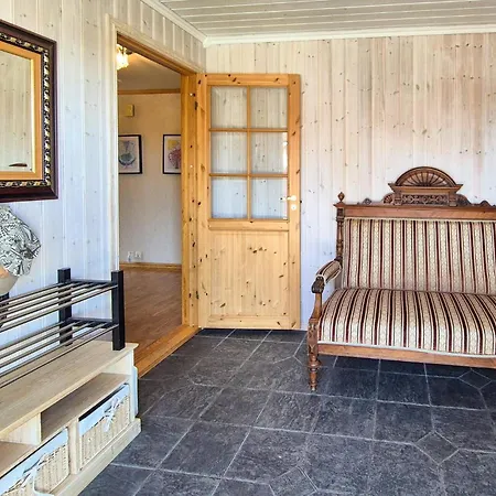 Σπίτι διακοπών 5 Bedroom Gorgeous In Austrheim Fonnes